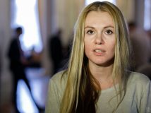 Скороход заявила, що "слуги народу" отримують у конвертах по 5 тис. доларів