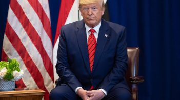 Трамп пообіцяв цього тижня оприлюднити стенограму першої розмови із Зеленським
