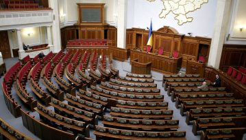Майже третина законів від «слуг» могли не пройти без підтримки інших фракцій