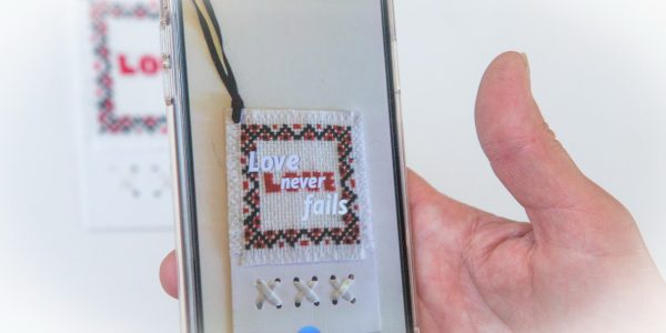 Glow Art, Digital needlework та оновлений палімпсест: сучасна вишивка Тетяни Протчевої