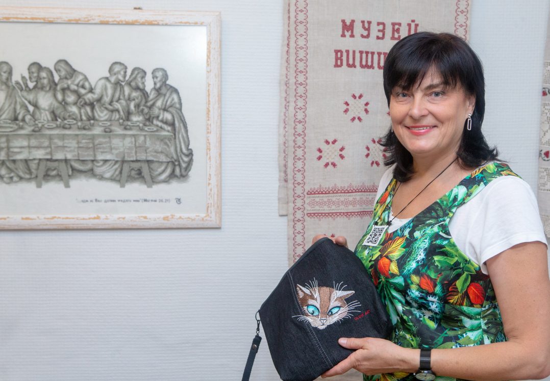 Glow Art, Digital needlework та оновлений палімпсест: сучасна вишивка Тетяни Протчевої