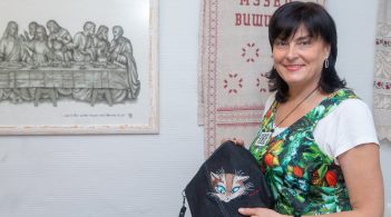 Glow Art, Digital needlework та оновлений палімпсест: сучасна вишивка Тетяни Протчевої