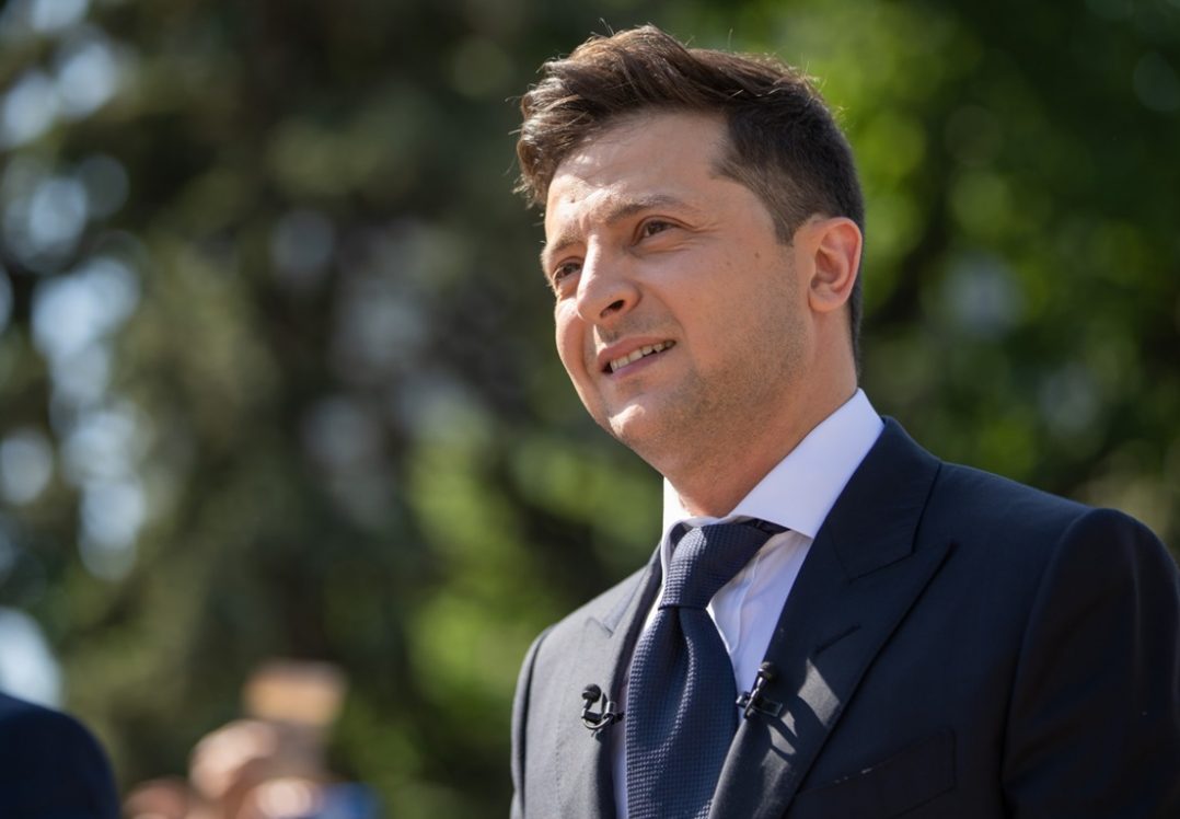 Зеленський проти Тимошенко: чому політики влаштували «батл» у мережі, та до чого тут секзизм?