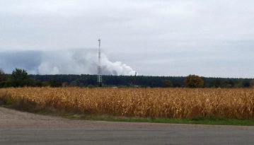 На території військових складів у Балаклїї пролунали вибухи: у ЗСУ повідомили про планові роботи саперів