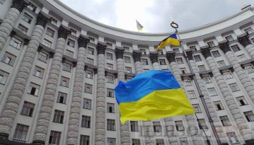 Кабмін звільнив шістьох ключових посадовців