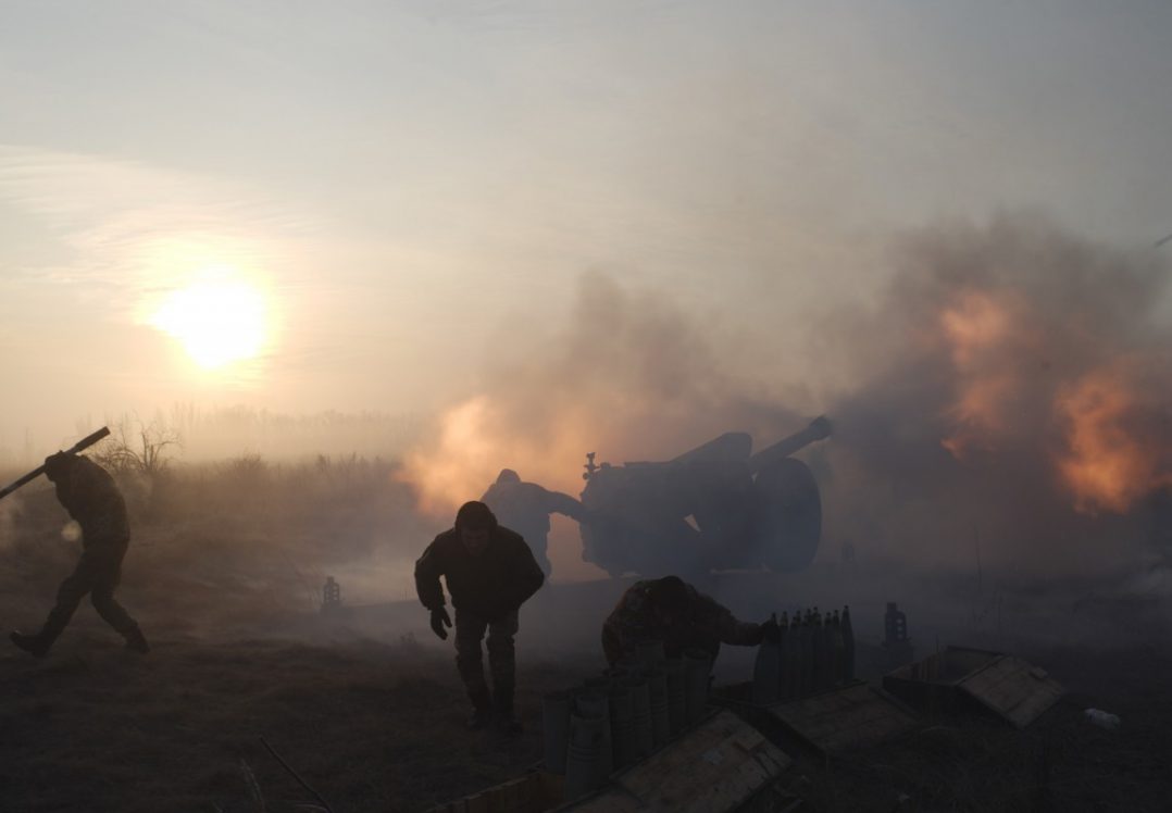 Доба на Донбасі: двоє військових загинули, виконуючи бойове завдання