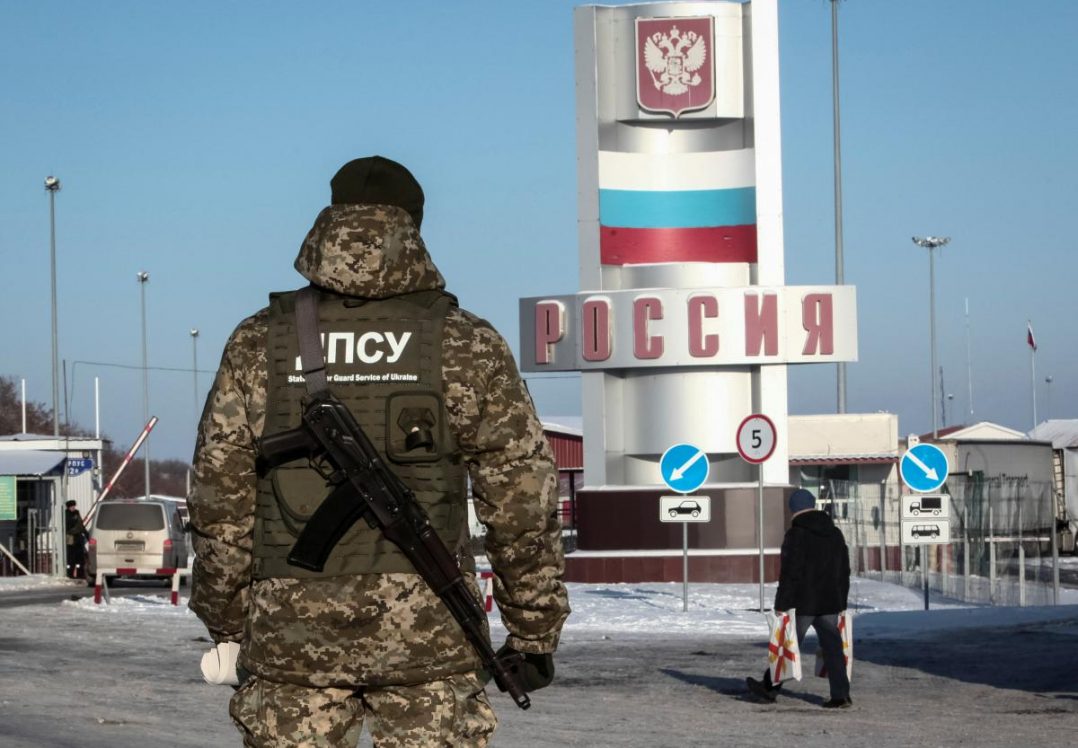 Українцям можуть заборонити перетинати кордон із Росією за внутрішнім паспортом