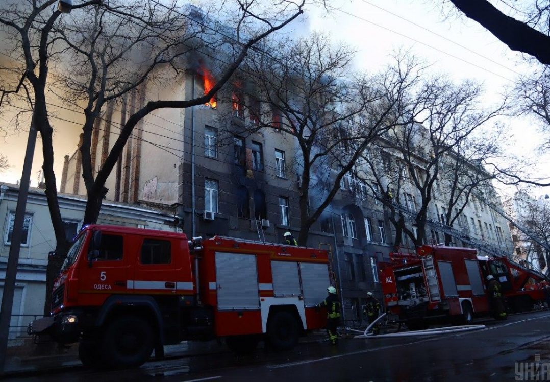 Кабмін створив комісію для розслідування пожежі в Одесі