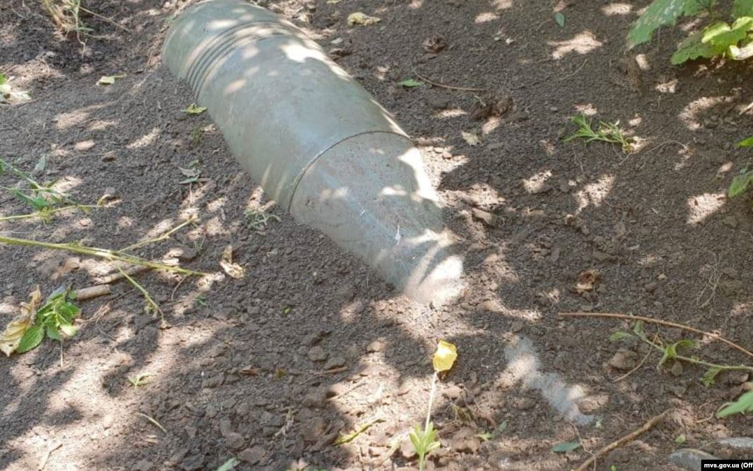 У школі Одеської області виявили понад 300 вибухонебезпечних предметів
