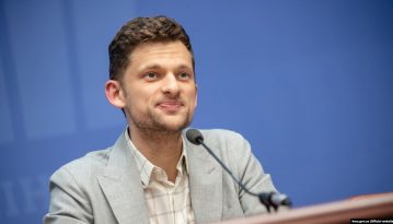 Дубілет обіцяє скасувати «зарплатне рабство»