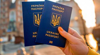 Кабмін заборонить виїжджати з України до Росії за внутрішніми паспортами з 1 березня