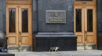 Друзі Зеленського з «Кварталу» і родичі його помічників регулярно ходять на Банкову