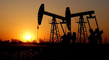 Через новий вірус у світі різко впали котирування нафти