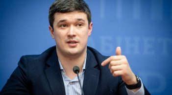«Це потрібно пережити»: Федоров підтримав прем'єра і заявив про «сильну хвилю» проти уряду