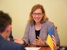 У посольства США в Україні нова керівниця