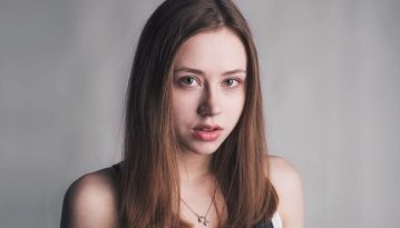 Російській блогерці Мітрошиній заборонили в'їзд в Україну на три роки