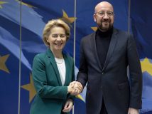 Президенти Єврокомісії та Європейської ради підписали угоду про Brexit
