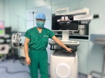 Легше, ніж очікувалося: робот успішно провів операцію із заміни колінного суглоба