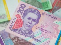 Нацбанк виявив партію фальшивих банкнот номіналом 200 грн: як зрозуміти, що перед вами підробка?