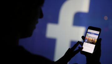 Facebook оголосив війну глибоким фейкам: що це?