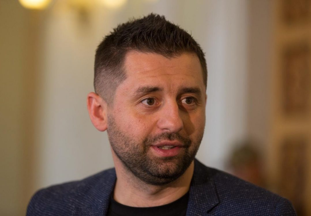 Арахамія: жодної відмови від євроінтеграції не відбувається