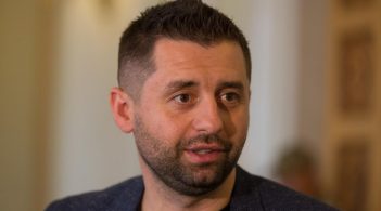 Арахамія: жодної відмови від євроінтеграції не відбувається