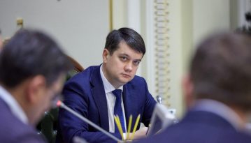 Разумков: Рада може скоротити кількість нардепів до 300 вже найближчим часом