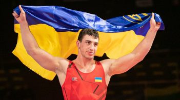 Українець Семен Новіков став чемпіоном Європи з греко-римської боротьби