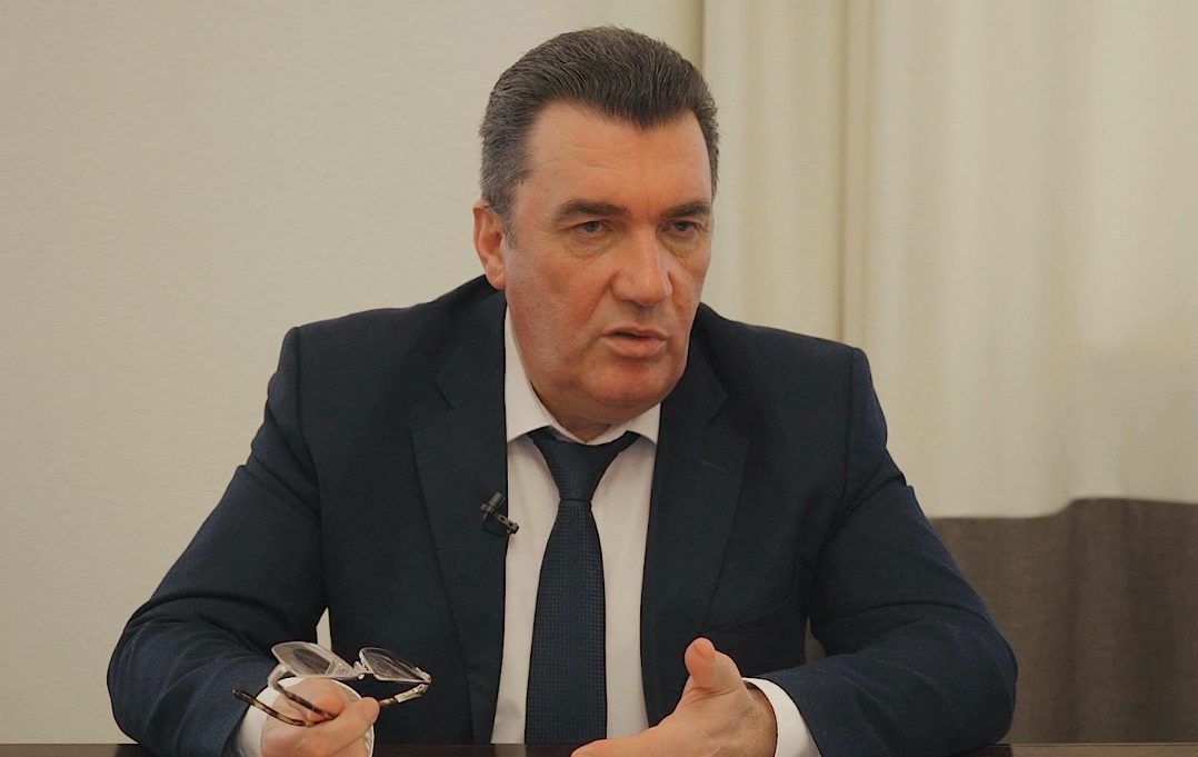 Україна має списки жителів окупованого Донбасу, які отримали паспорти РФ
