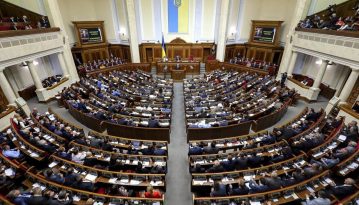 «Слуги народу» збираються розглядати закон про ринок землі всю ніч