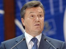 Янукович сподівається, що Зеленський зможе «об'єднати країну» і «встановити стабільність»