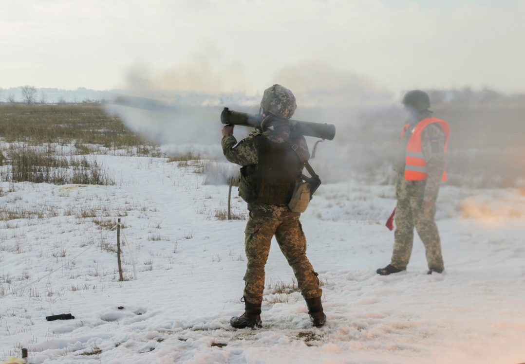 Бойовики з мінометів обстріляли українських військових під Талаківкою