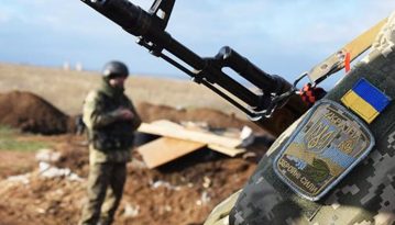 На Донбасі загинув український військовий, ще двоє постраждали