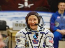 Американська астронавтка повернулася на Землю, пробувши у космосі рекордні 328 днів