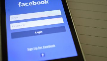 Facebook видалив мережу акаунтів спецслужб Росії, що працювала в Україні