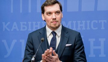 Гончарук заявив, що поки «зарано» говорити про кадрові зміни в уряді