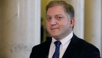 Депутата ОПЗЖ ізолювали після зустрічі у Франції з парламентарем, який заразився коронавірусом