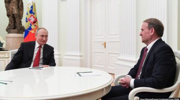 Депутати від ОПЗЖ на чолі з Медведчуком злітали в Москву до Путіна