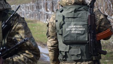 Іноземцям заборонено в’їзд в Україну, закриті близько 100 пунктів пропуску, видача віз призупинена