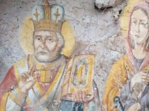 В Україні на горищі храму знайшли старовинні ікони