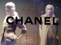 Chanel вироблятиме захисні маски та халати