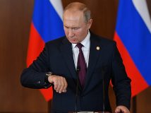 Вічний диктатор: у РФ змінили конституцію, аби Путін міг знову балотуватися в президенти