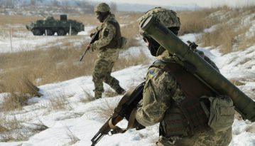 Російські бойовики обстріляли цивільні будинки на Донбасі: постраждала жінка