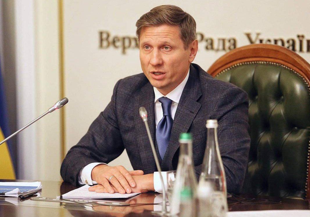 Як політики спекулюють на темі коронавірусу? 10 абсурдних публічних заяв