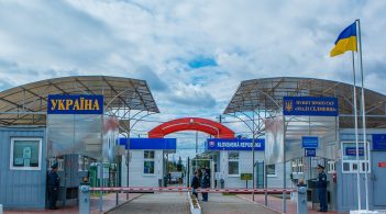 Україна закриє кордон для іноземців через 48 годин