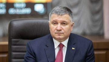 Аваков заявляє про 12 випадків коронавірусу в окупованій Горлівці
