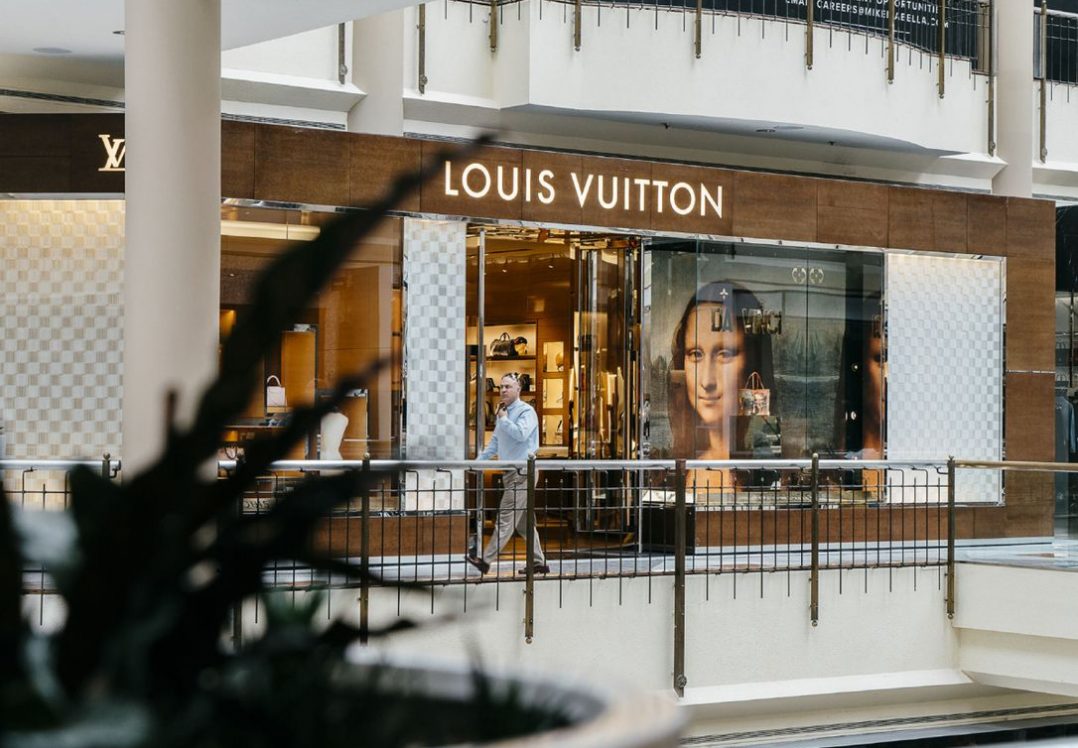 Louis Vuitton виготовлятиме антисептики, щоб побороти дефіцит цих товарів у Франції