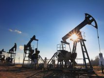 Ціни на нафту обвалились на 30 % – це найбільше падіння з 1991 року