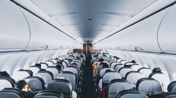 Більшість авіакомпаній можуть збанкрутувати до кінця травня через коронавірус