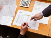 Інвестори вивели із країн, що розвиваються, понад 41 млрд доларів через коронавірус та паніку на ринках